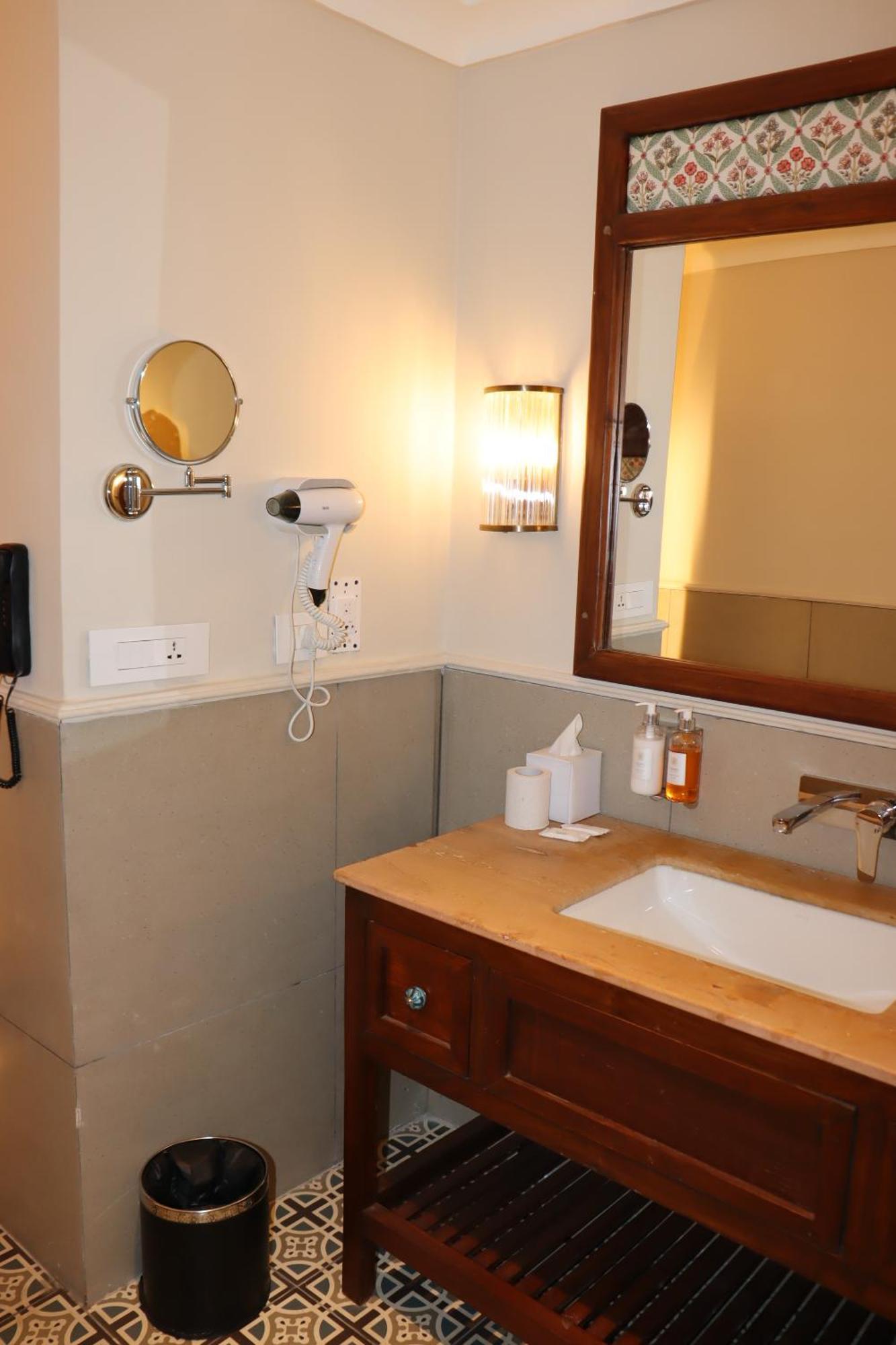 Hotel Namaste Dwaar - The Gateway To Rural India Khatauli Exterior foto