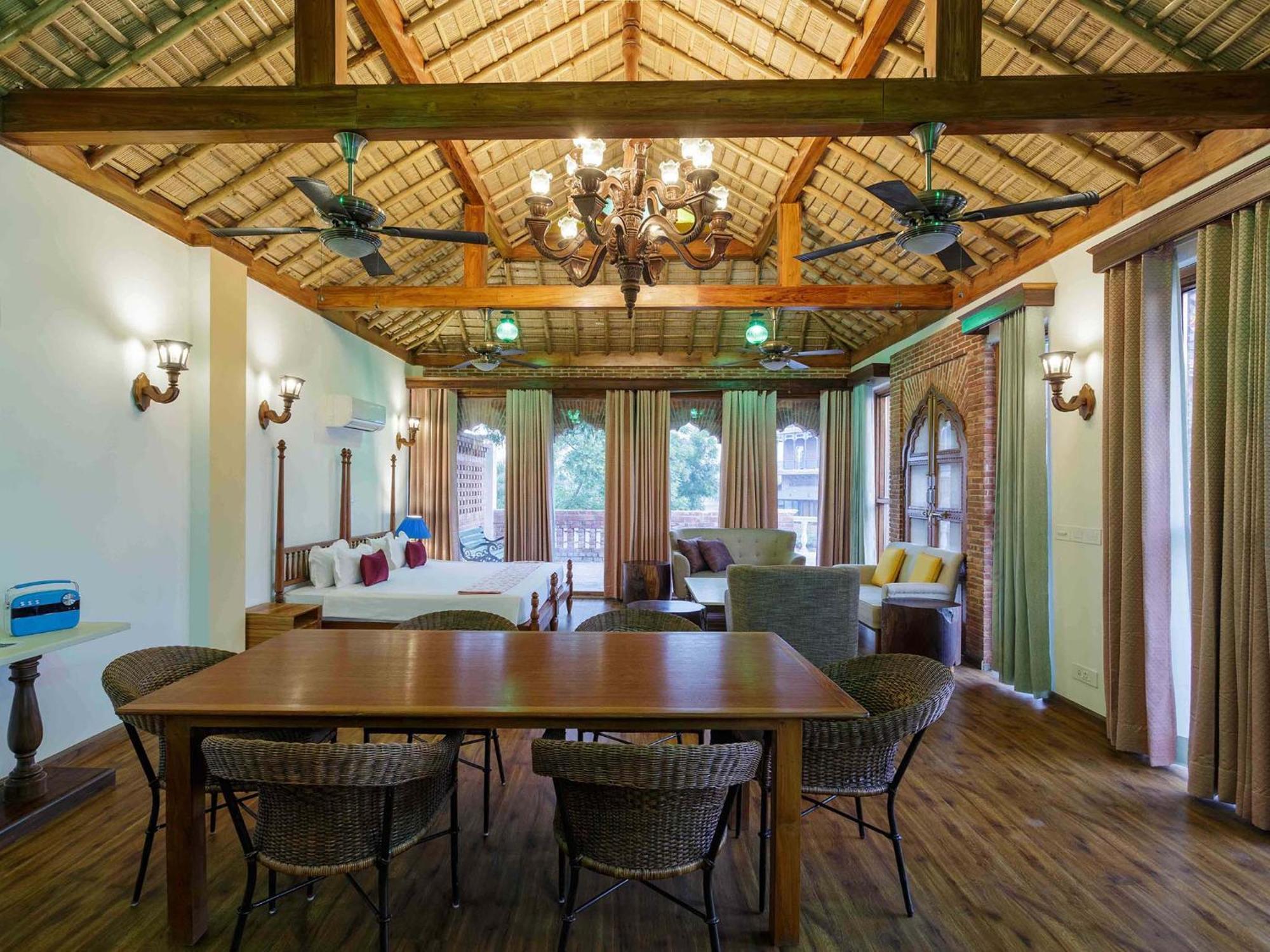Hotel Namaste Dwaar - The Gateway To Rural India Khatauli Exterior foto